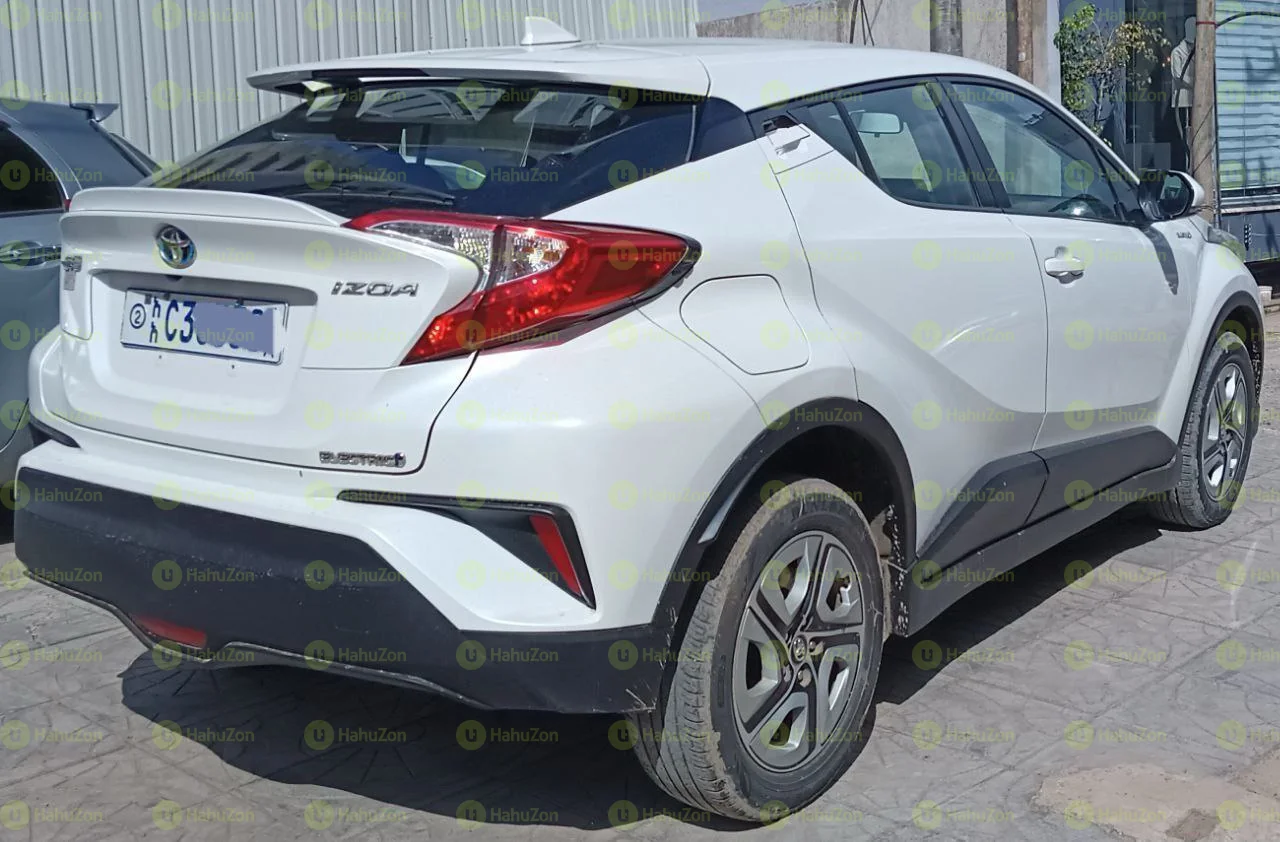 2022 Model-Toyota Ch-R Izoa