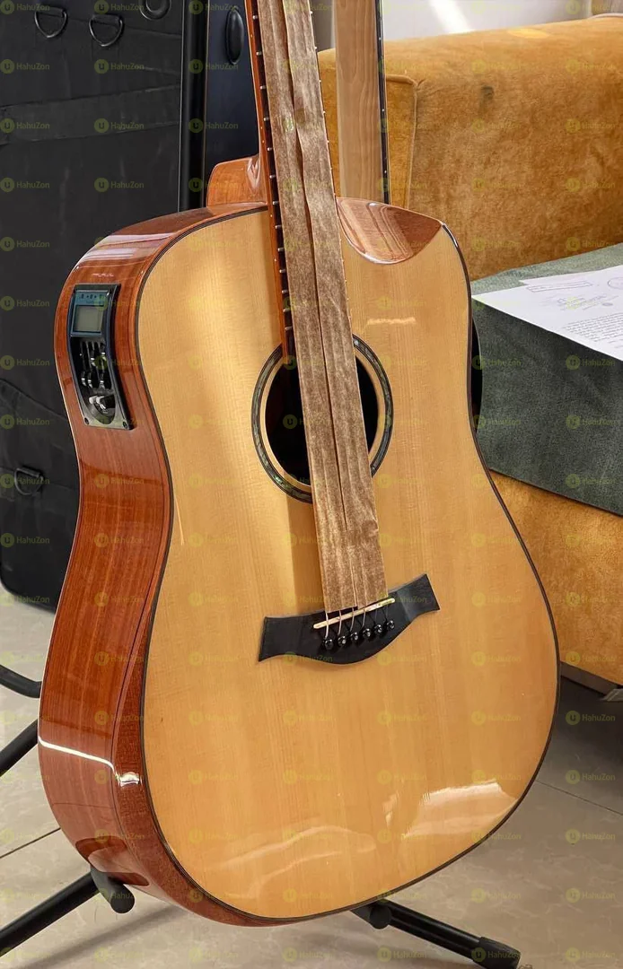 FR. ANTONIO 810 Guitar