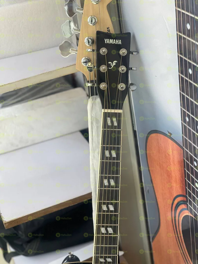 Yamaha F6000 Guitar