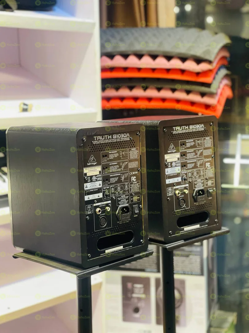 Behringer truth B1030 Studio Monitor