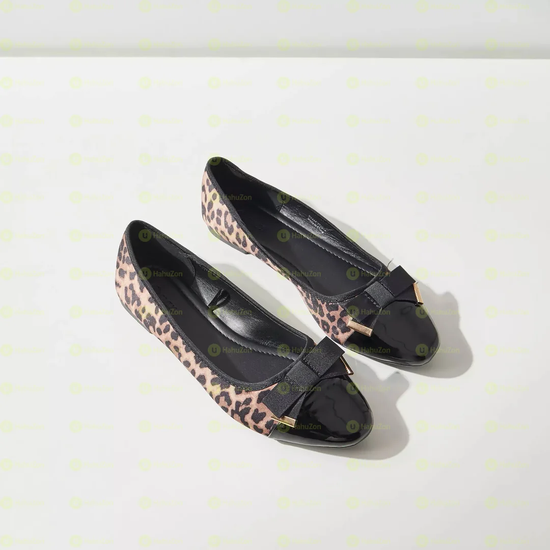 Max Bow Paneled Ballerina Women's Shoe