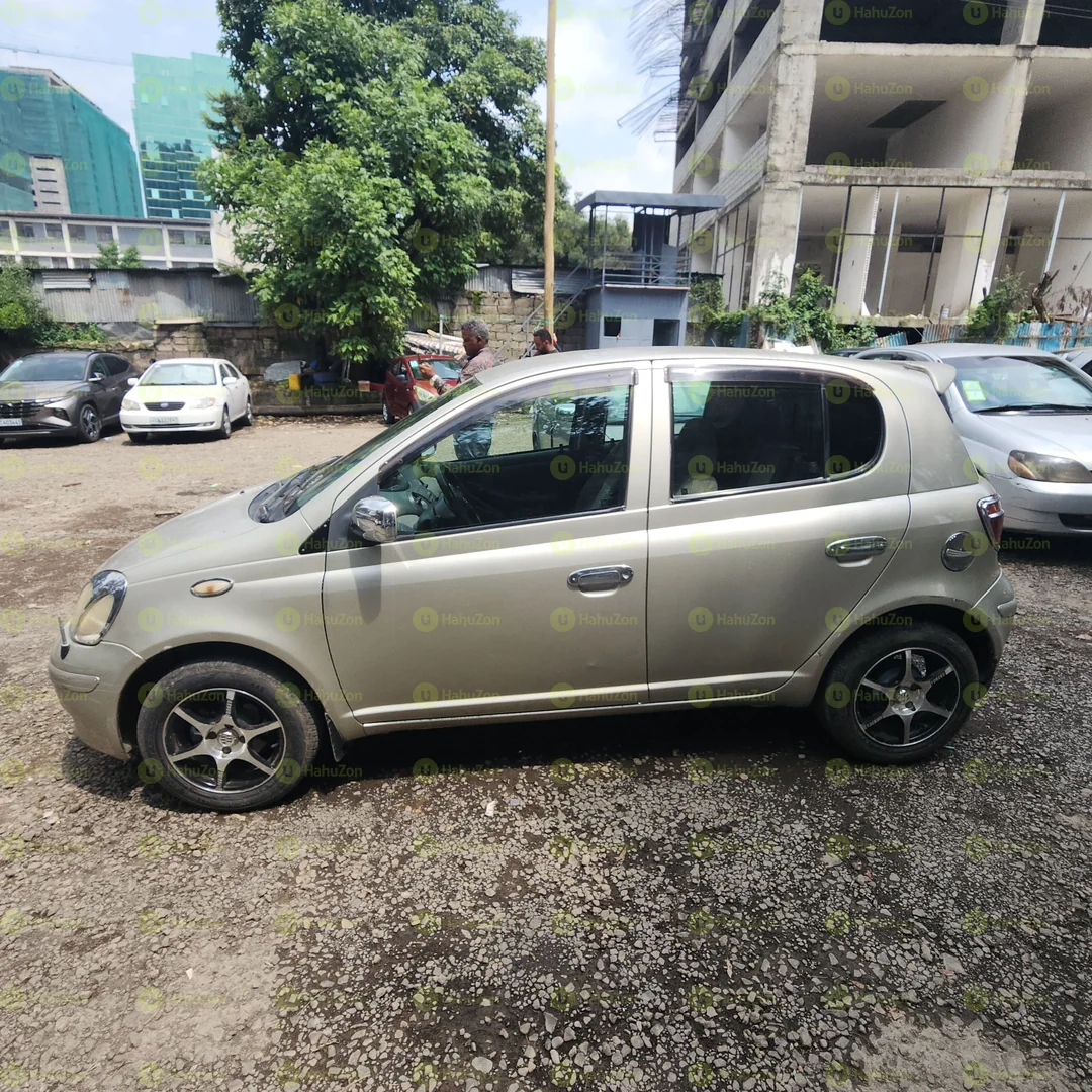 2002 Model-Toyota Vitz