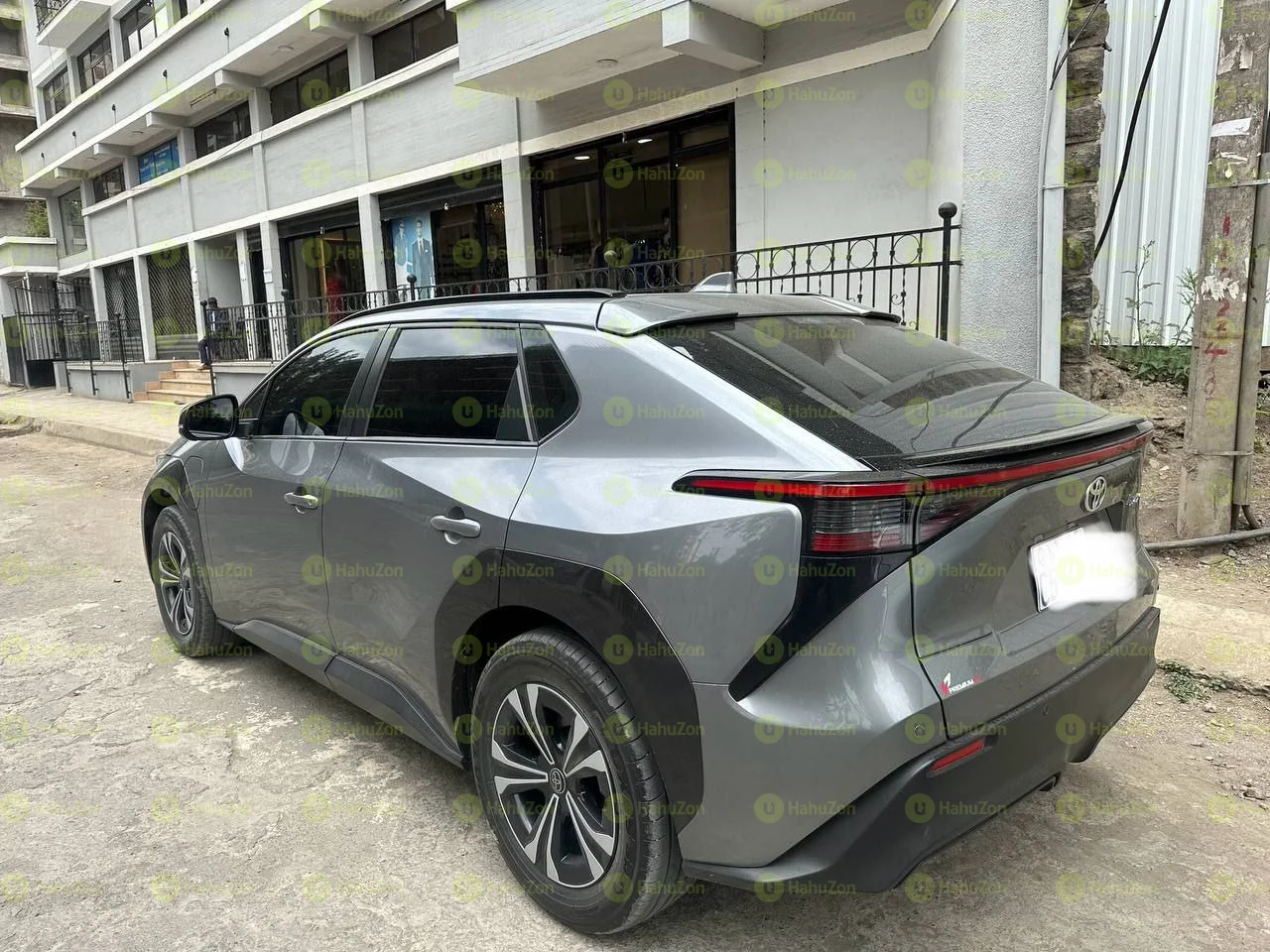 2023 Model-Toyota BZ4X (2WD)