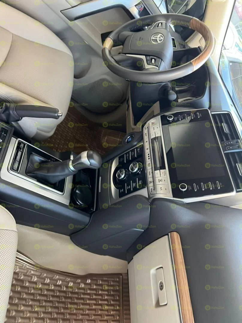 2022 Model-Toyota Land Cruiser Prado