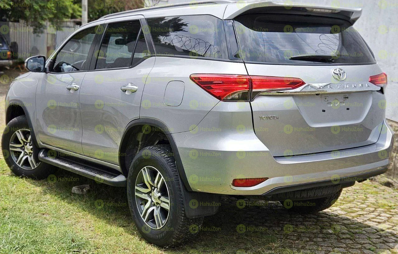 2023 Model-Toyota Fortuner