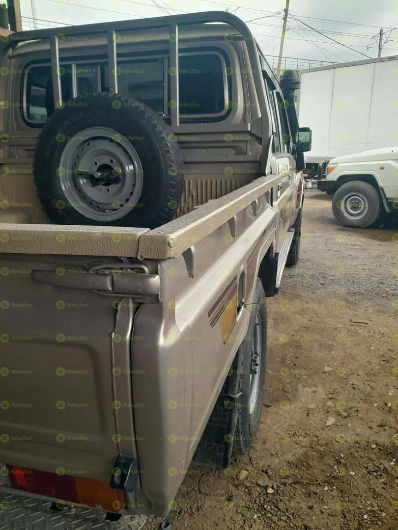 2016 Model-Toyota Land Cruiser Landcruiser