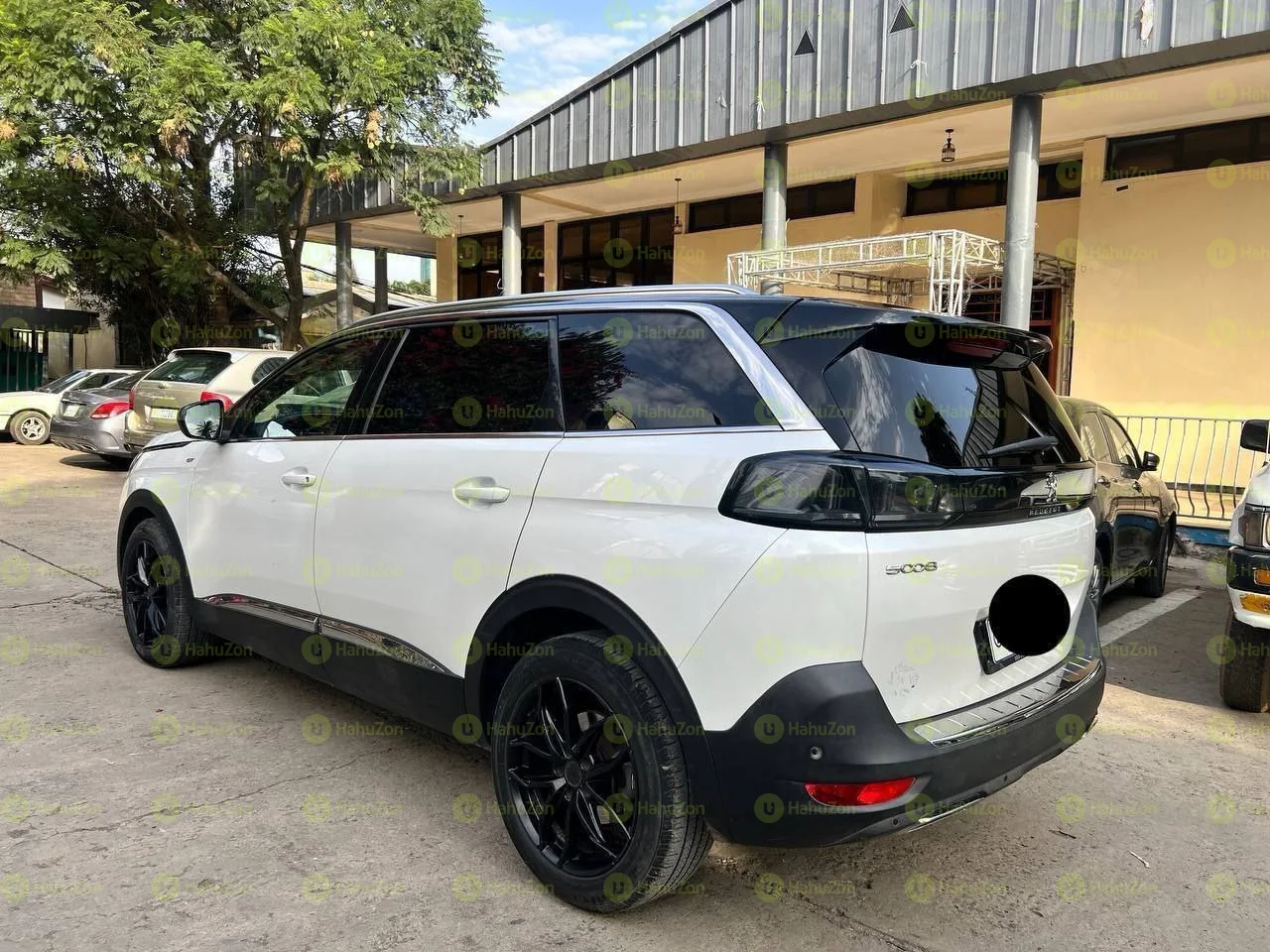 2022 Model-Peugeot 5008