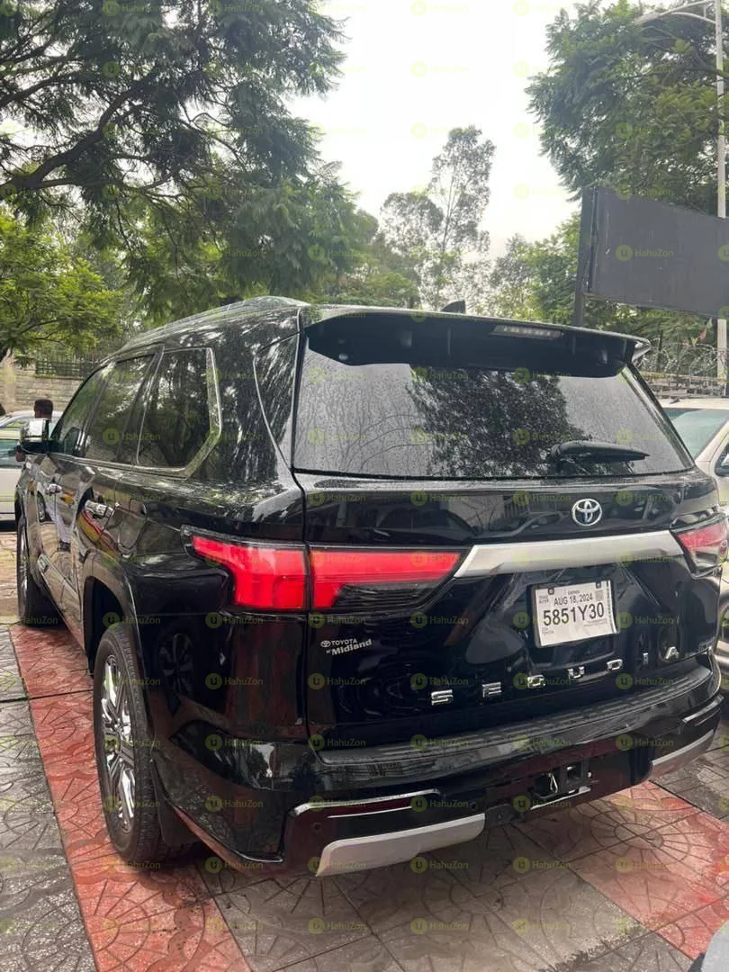 2024 Model-Toyota Sequoia i-Force Max