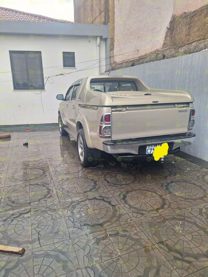 2015 Model-Toyota Hilux Double Cab