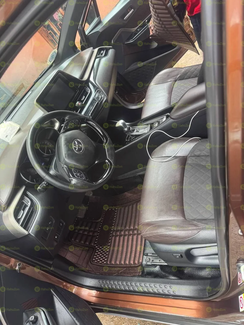 2018 Model-Toyota Ch-R