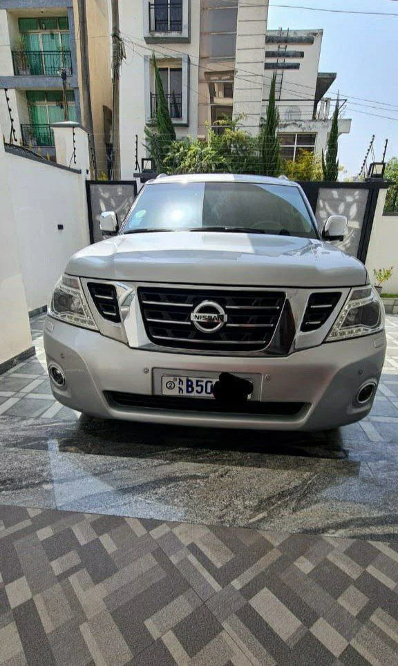 2017 Model-Nissan Patrol Platinum