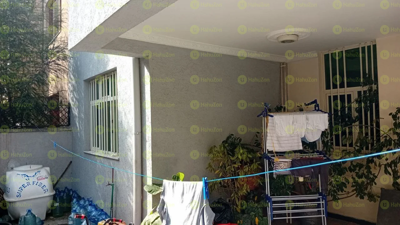 100 ካሬ የሚሸጥ ቤት በጀሞ ዮቴክ