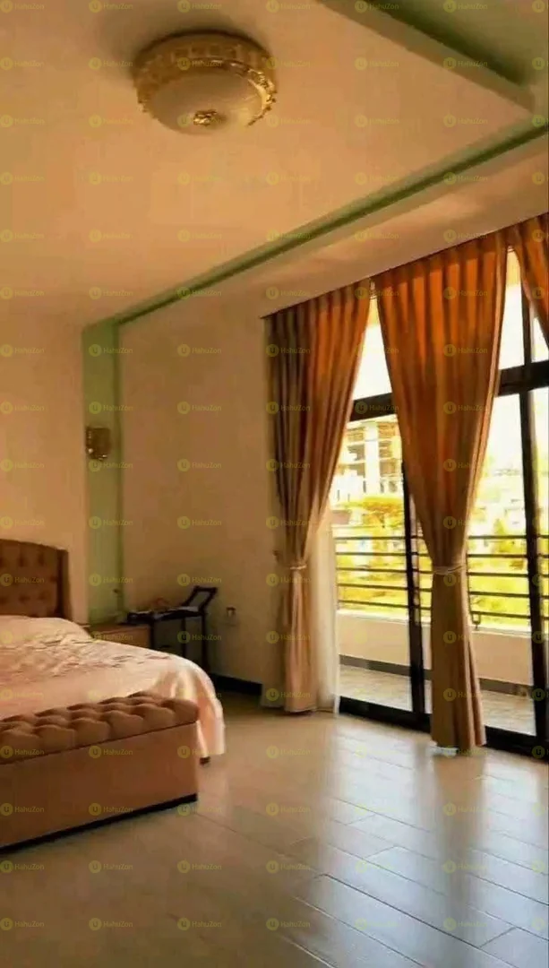 245 ካሬ የሚሸጥ  G+2  ቤት በአያት ዞን5