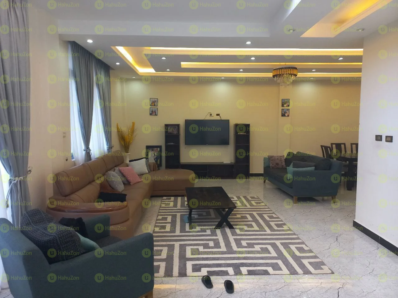 250 ካሬ የሚሸጥ G+2  ቤት በሰሚት