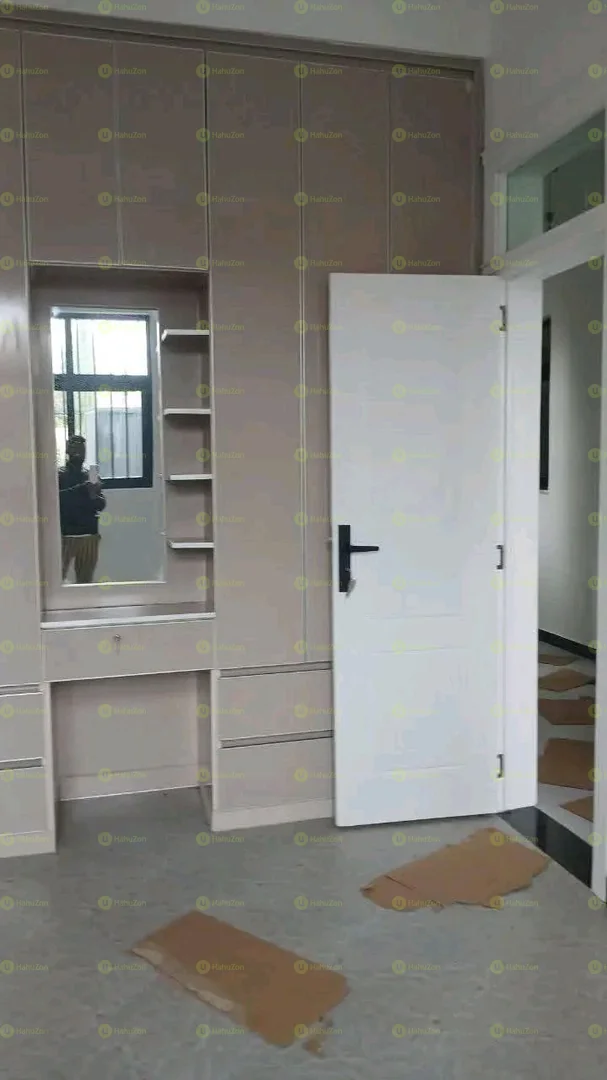 153 ካሬ የሚሸጥ ዘመናዊ ቪላ ቤት በሰሚት