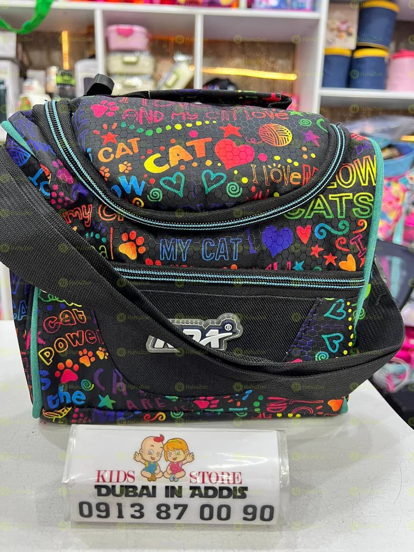 ውስጡ ፎይል ኳሊቲ የምሳ እቃ ቦርሳ