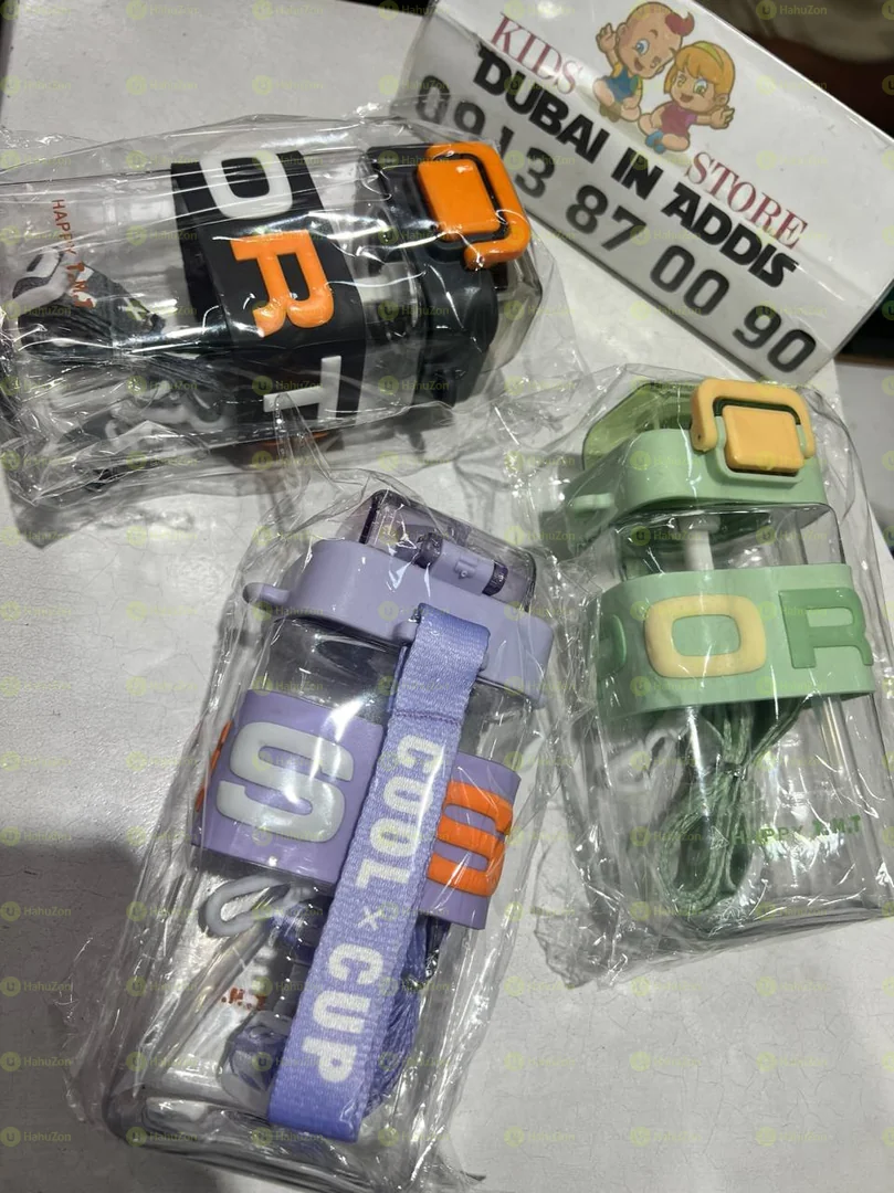 ማንጠልጠያ ያለው ኳሊቲ የውሀ መያዣ