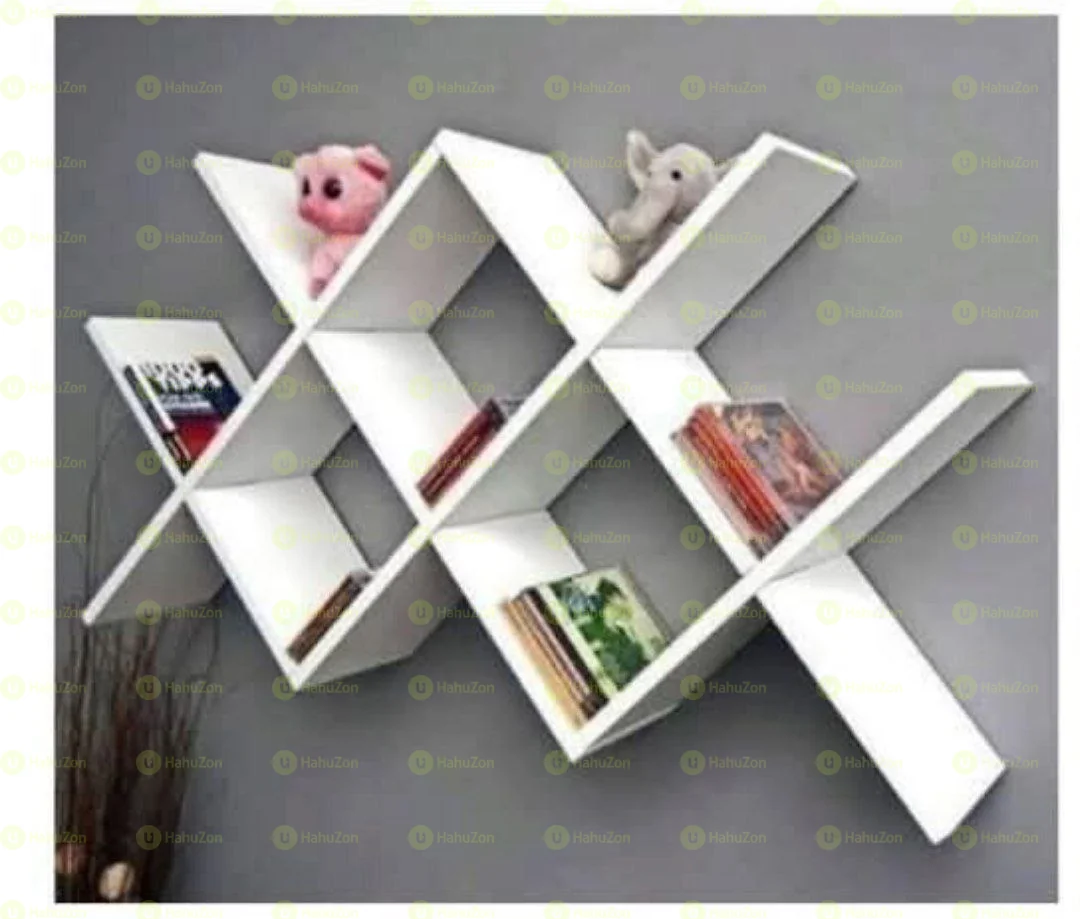 ግድግዳ ላይ የሚለጠፉ መጸሃፍ መደርደሪያ