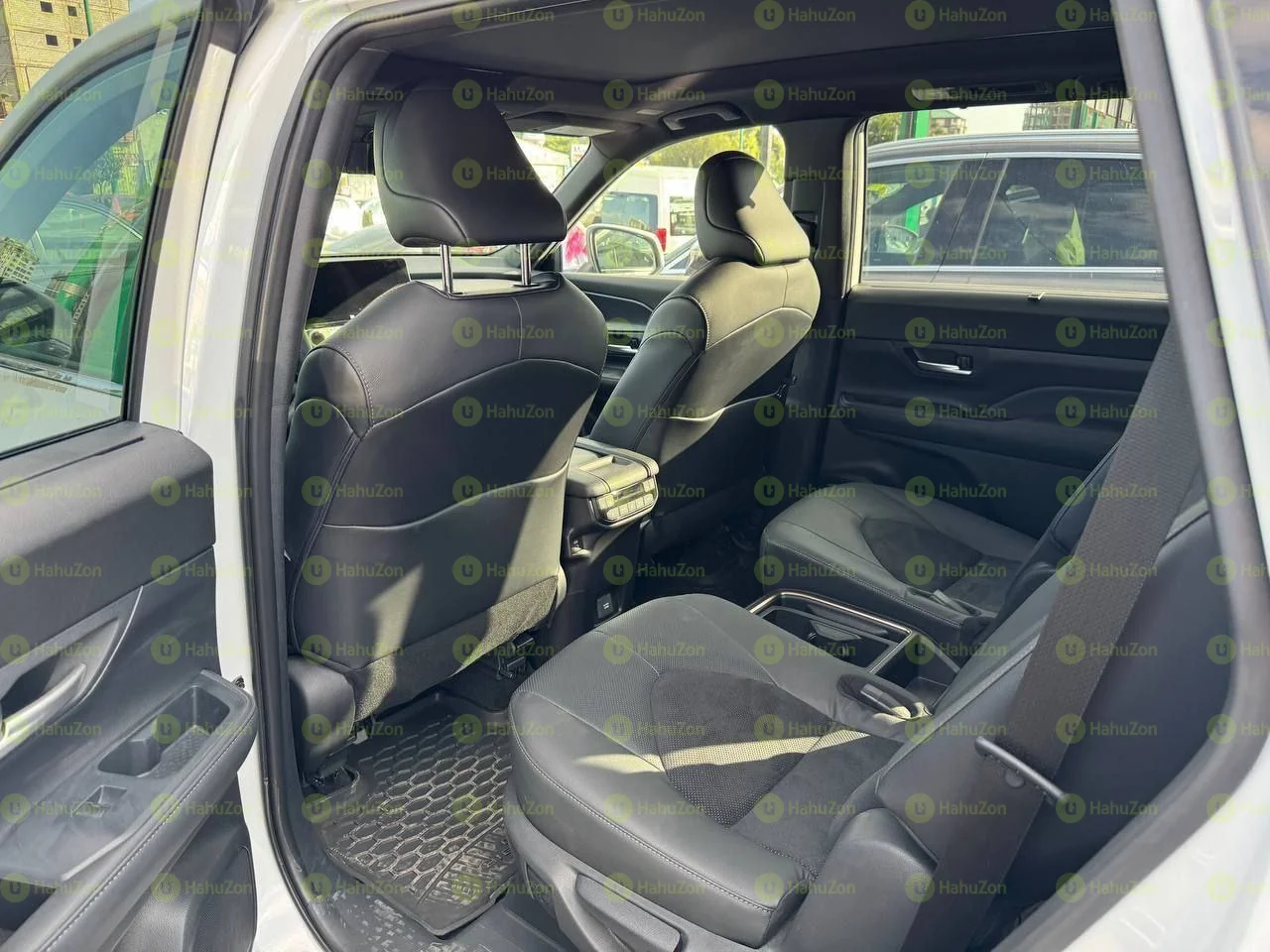 2024 Model-Toyota Grand Highlander