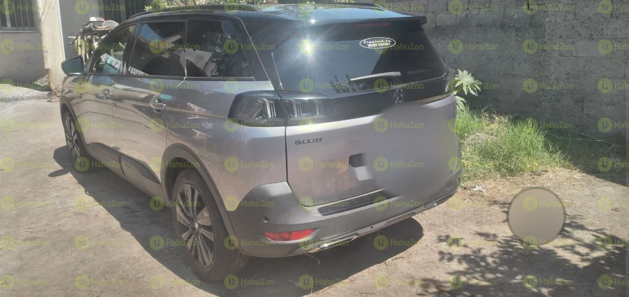 2022 Model-Peugeot 5008