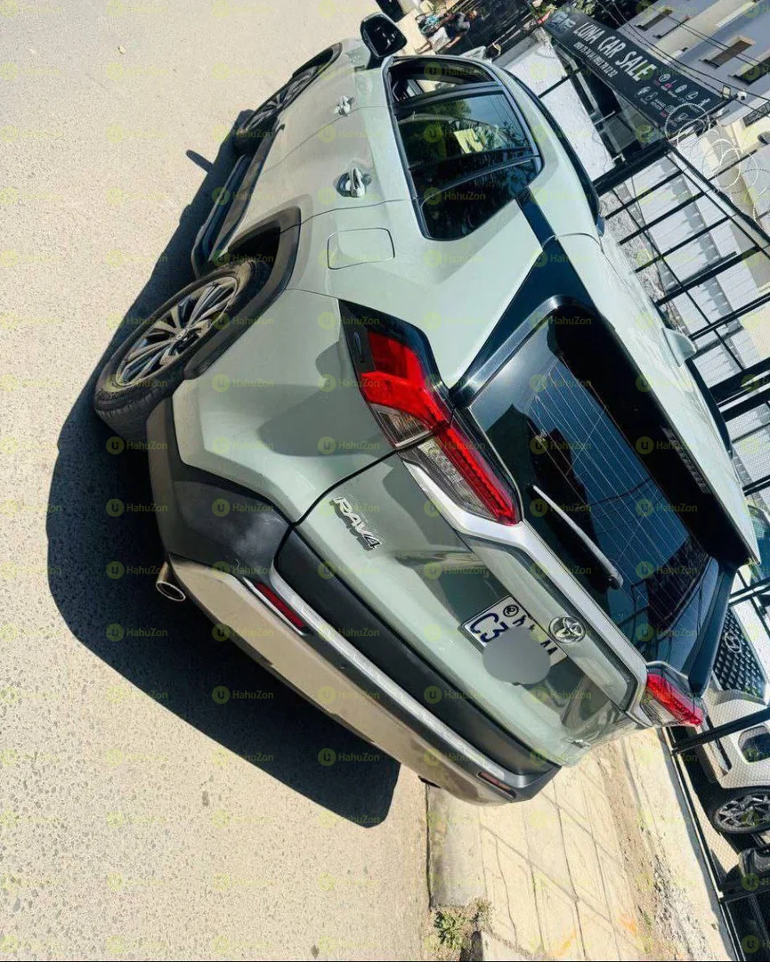 2022 Model-Toyota Rav4