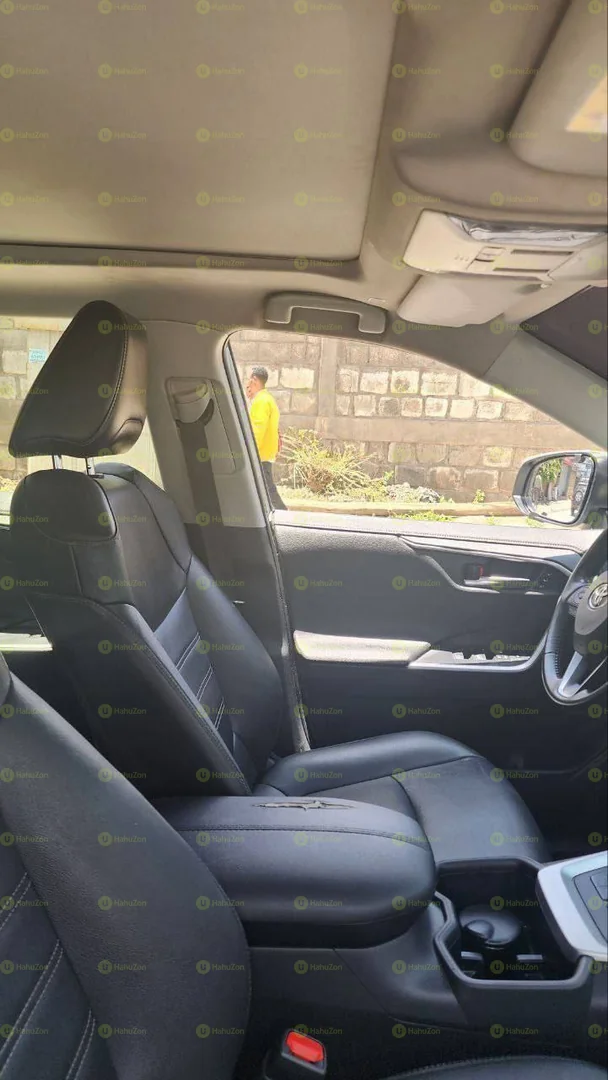 2022 Model-Toyota Rav4