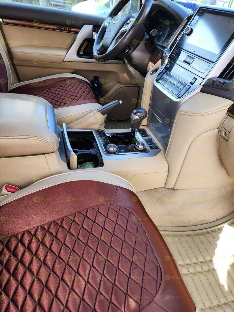 2017 Model-Toyota Landcruiser V8  VX.R