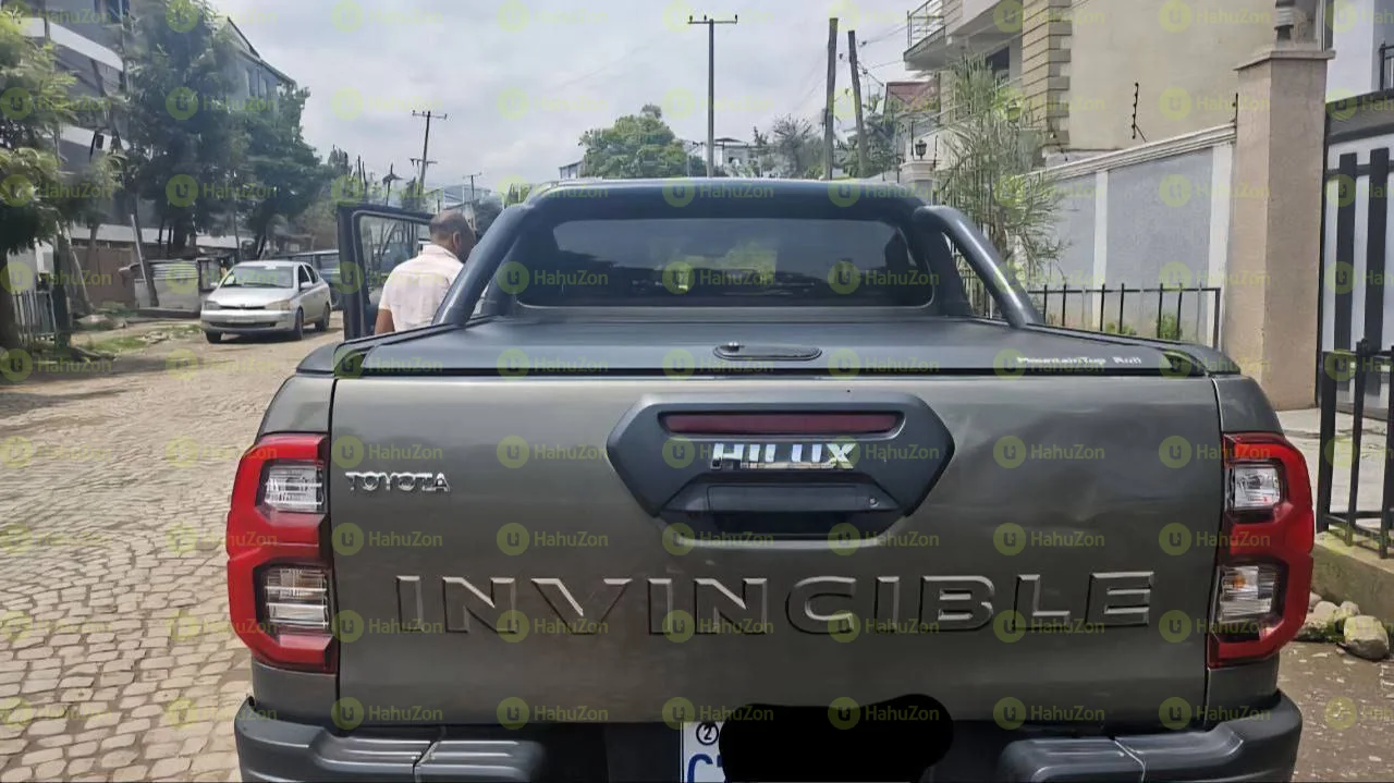 2021 Model0-Toyota Hilux Invincible