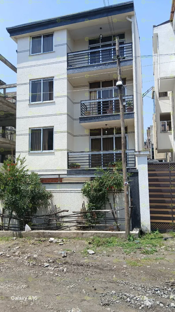 150 ካሬ የሚሸጥ ጂ+3 ቤት በቦሌ አራብሳ