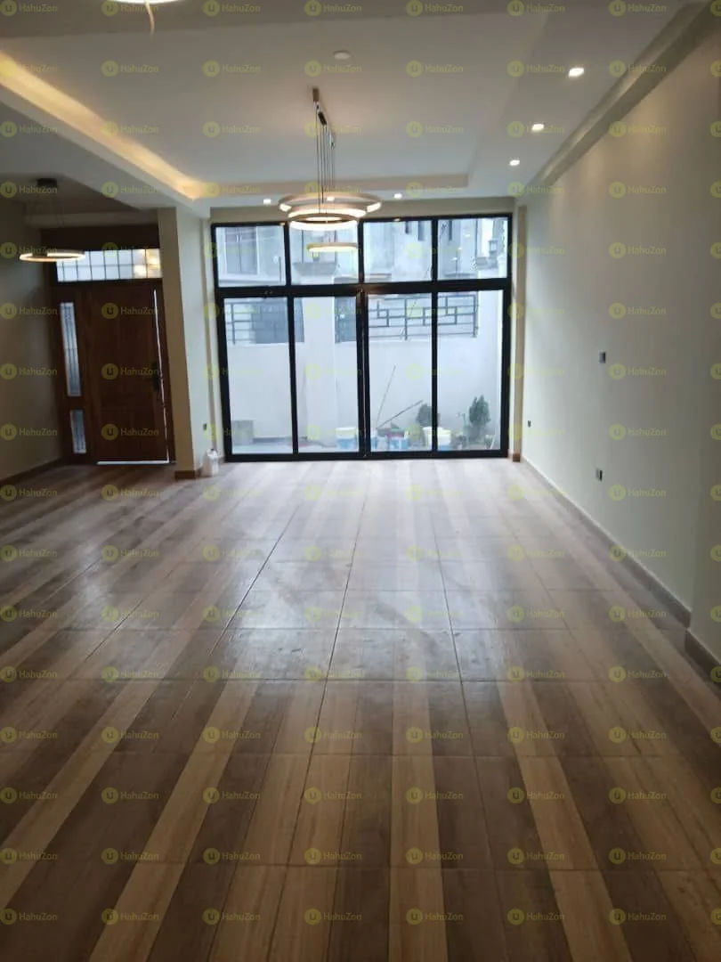 300 ካሬ የሚሸጥ ቪላ ቤት በአያት