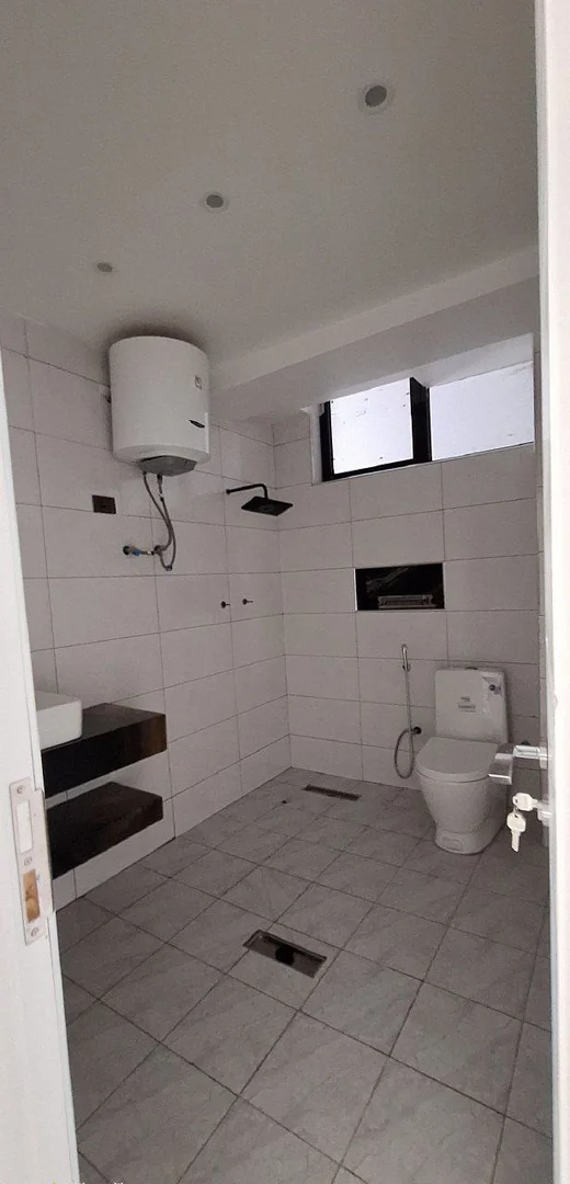 140 ካሬ የሚሸጥ አፓርትመንት በአያት