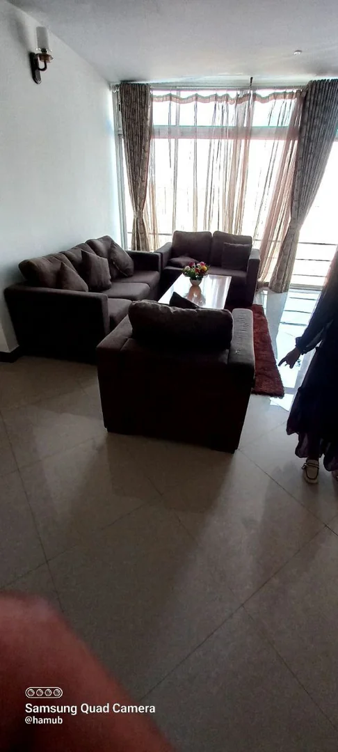 115 ካሬ የሚሸጥ አፓርትመንት በሰሚት