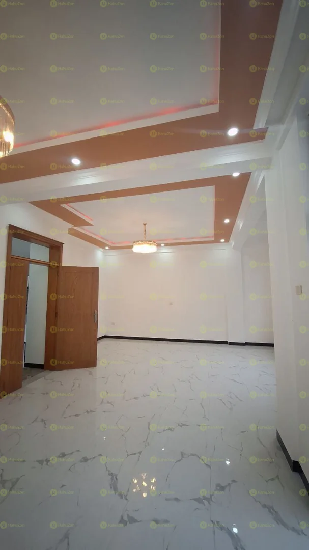 94 ካሬ የሚሸጥ G+3  ቤት በአያት