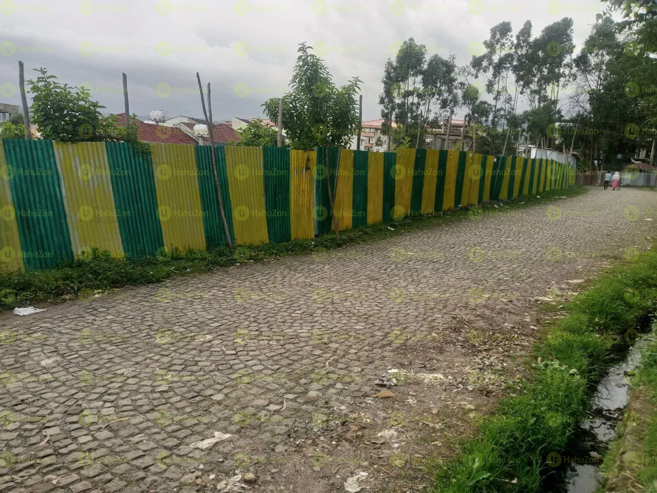 12000 ካሬ የሚሸጥ መሬት በገርጂ ኢፔሪያል