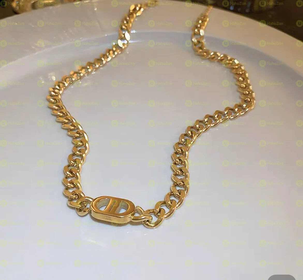 Beautiful Sten Less CD Necklace