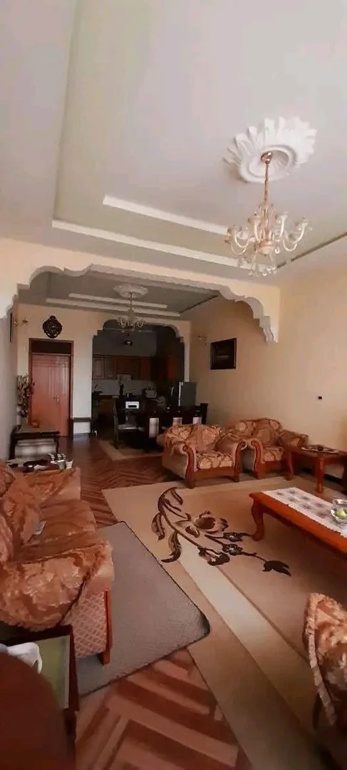 250 ካሬ የሚሸጥ ቪላ ቤት በአያት