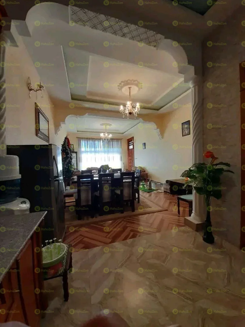 250 ካሬ የሚሸጥ ቪላ ቤት በአያት