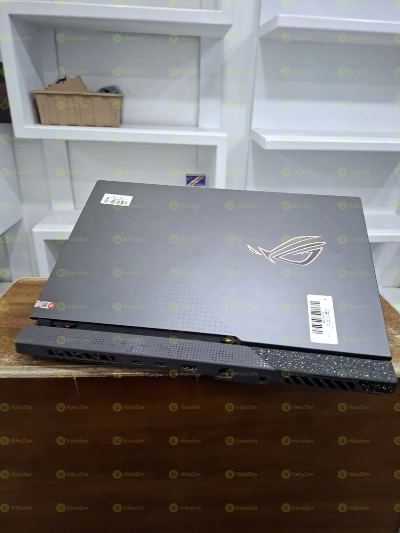 Asus Pro Strix Amd Ryzen 9-6900H 3.3Ghz Laptop