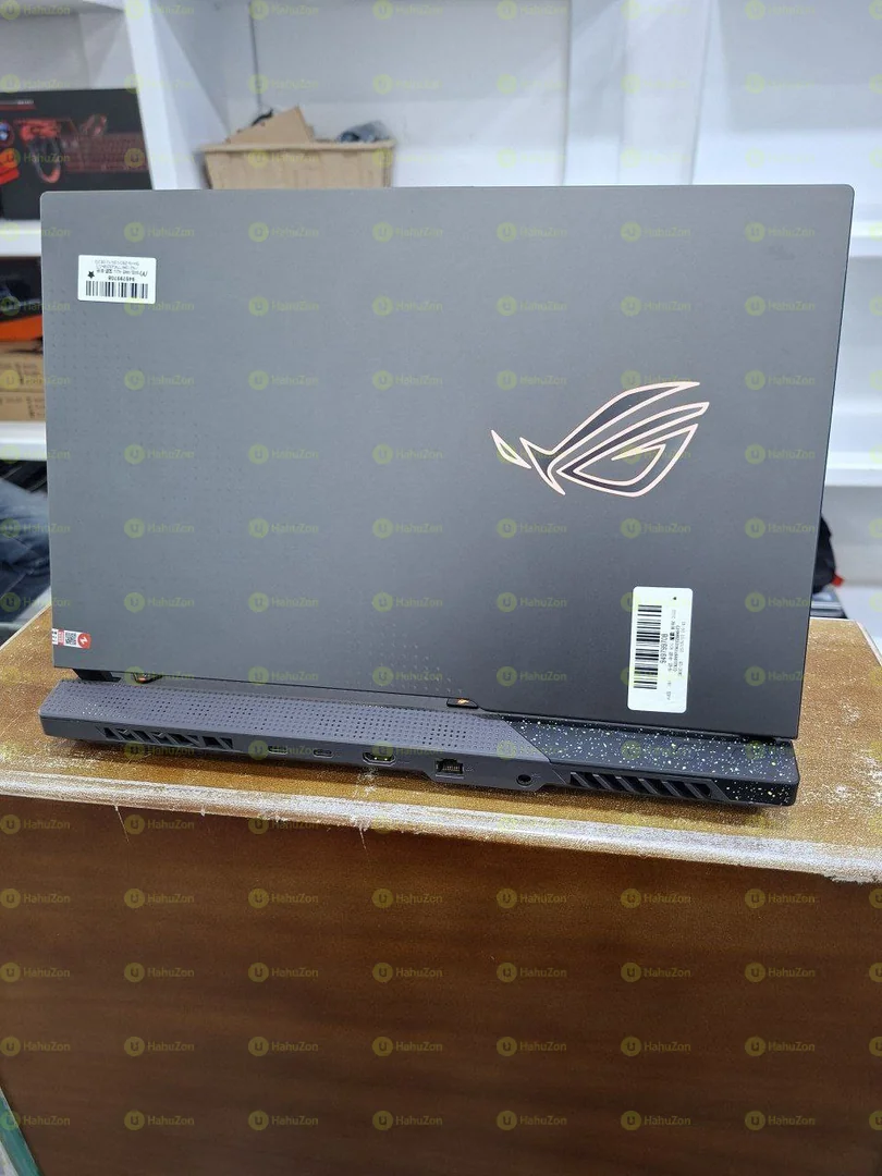 Asus Pro Strix Amd Ryzen 9-6900H 3.3Ghz Laptop