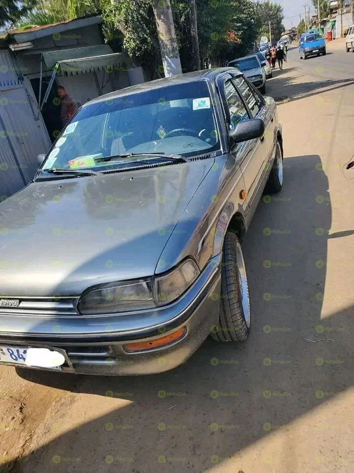 1992 Model-Toyota Weyane Dx