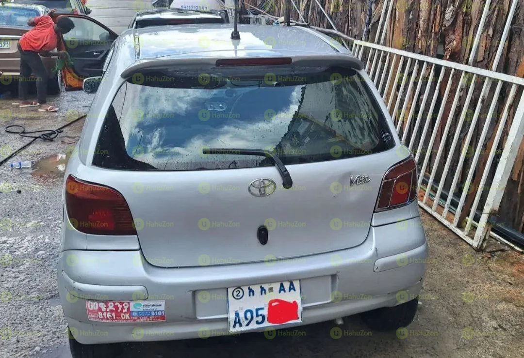 2004 Model-Toyota Vitz