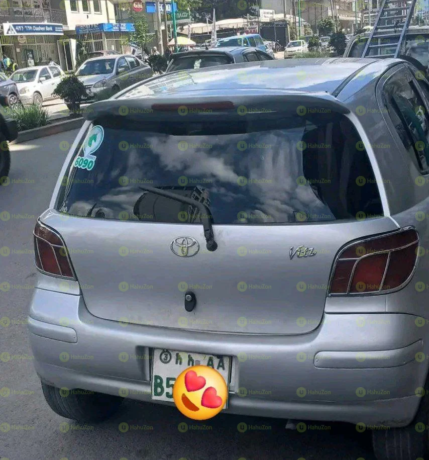 2002 Model-Toyota Vitz