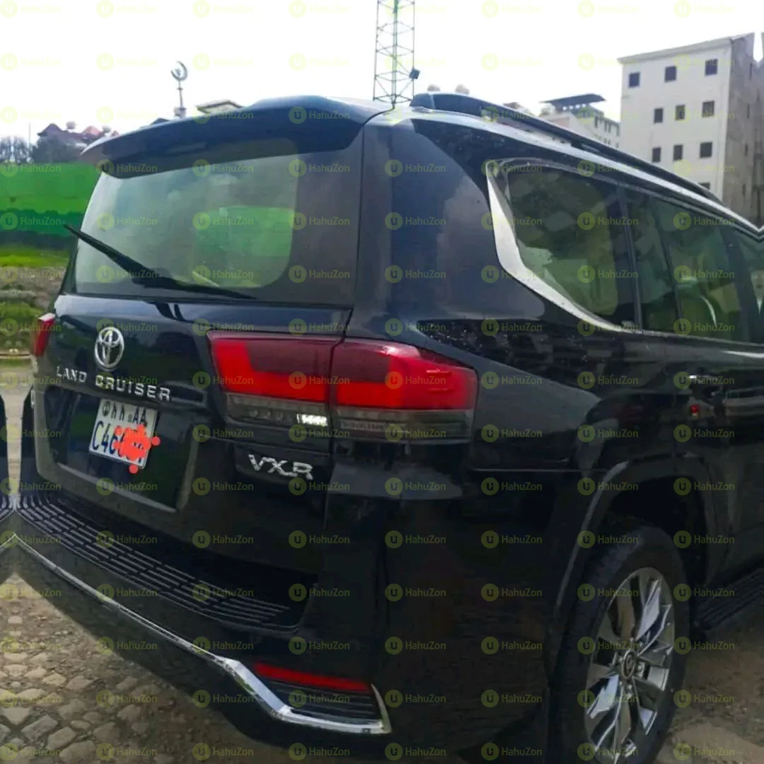 2023 Model-Toyota V6