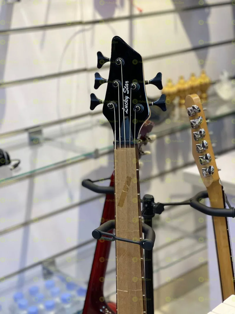Lucky Star Bass Guita