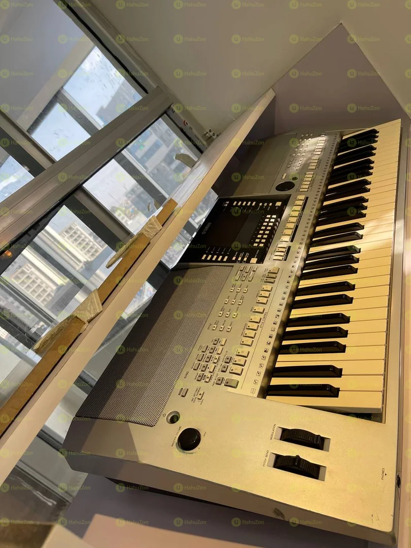 YAMAHA PSR  910 Keyboard