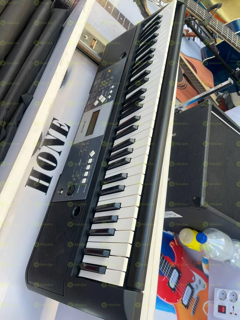 Yamaha YPT-230 Keyboard