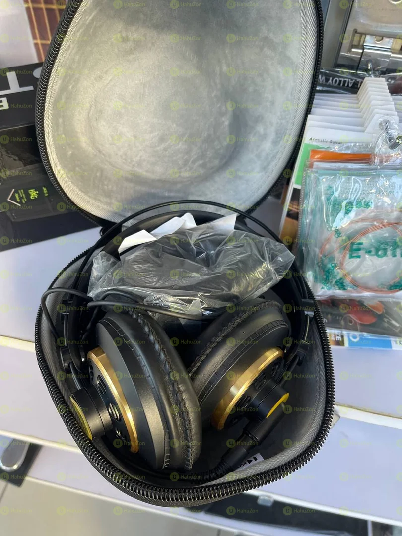 AKG K 230 Studio Headset