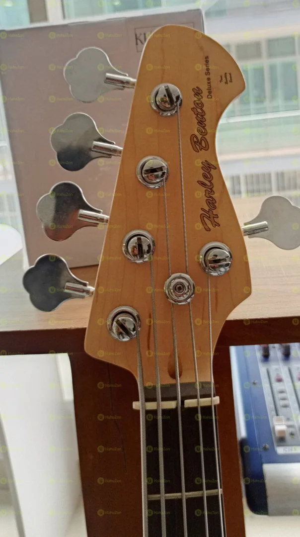 Harley Benton Bass Guitar