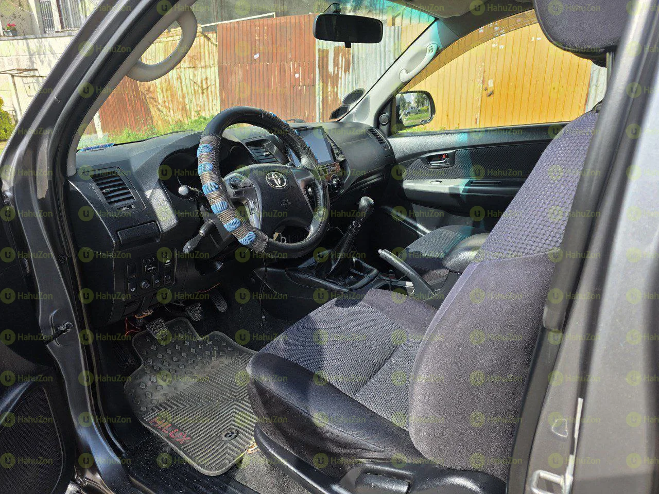 2014 Model-Toyota Hilux