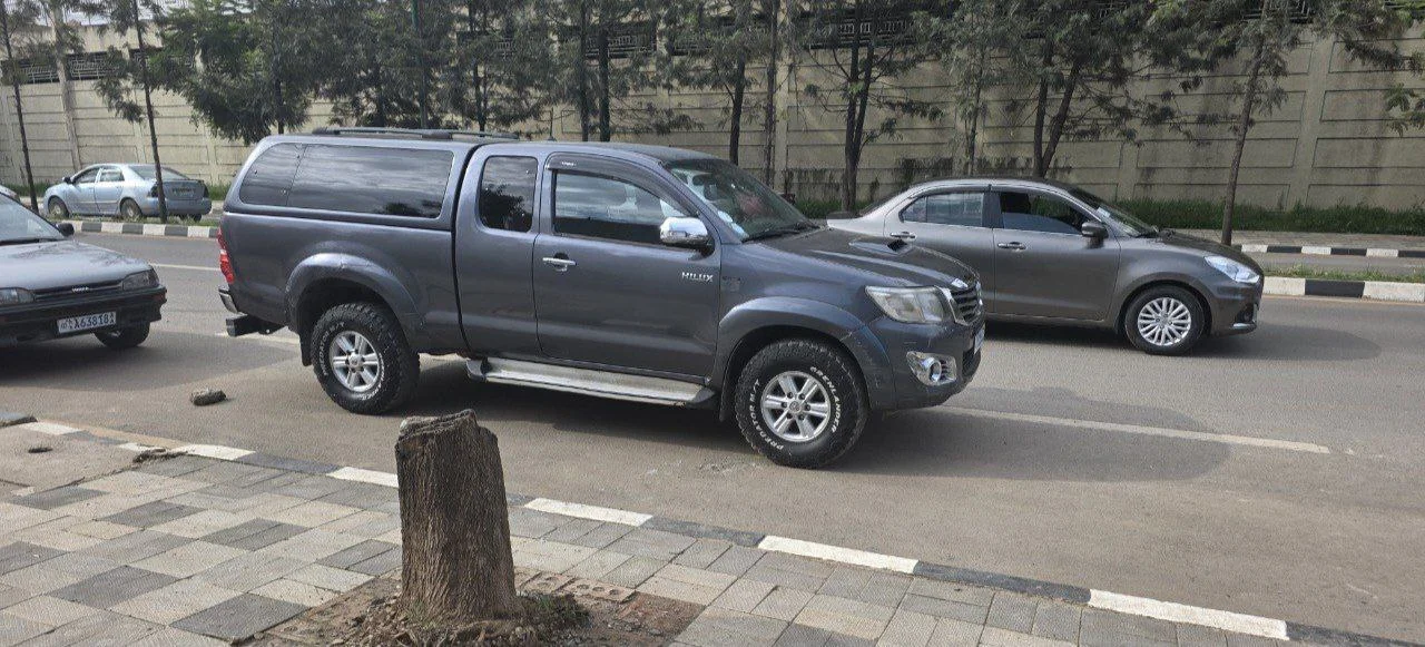 2014 Model-Toyota Hilux